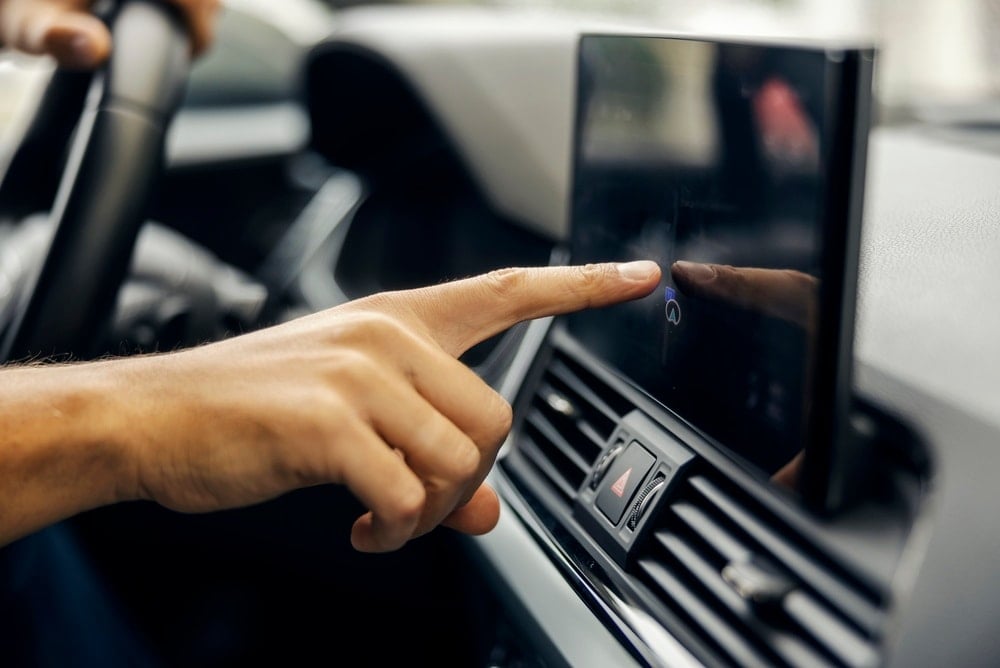 Aracına sonradan ekran taktıranlar trafikten men edilecek: 21 bin TL ceza kesilecek