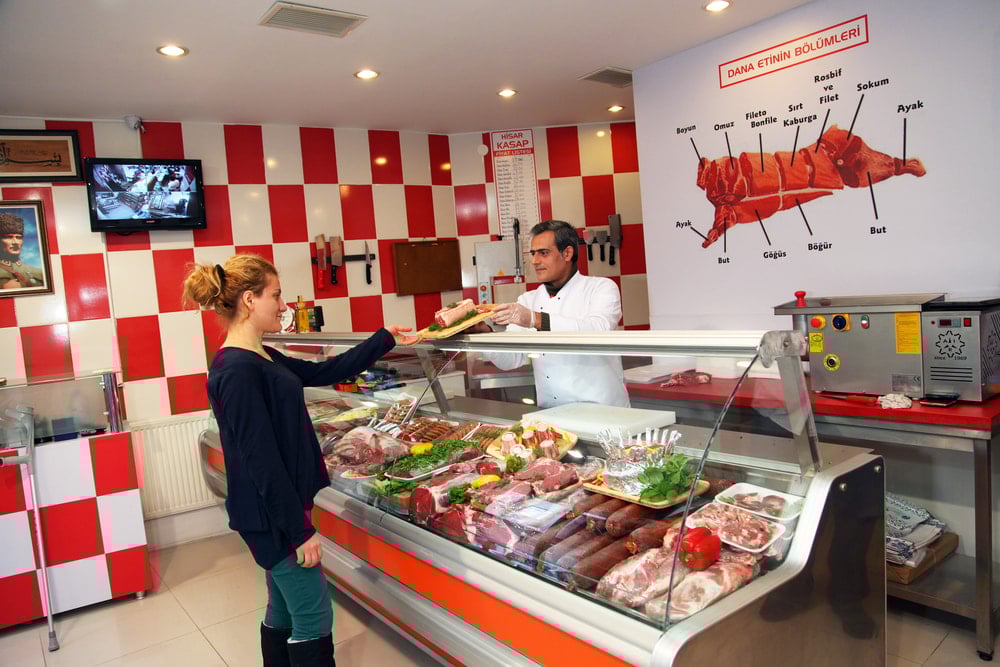 Fırsatçıların bayram mesaisi: Fiyatı 2 günde yüzde 25 zamlandı