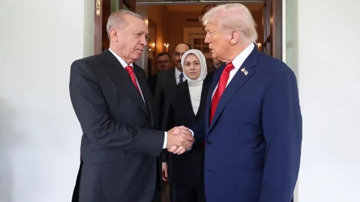 CHP'li isimden dikkat çeken İran ve Türkiye çıkışı