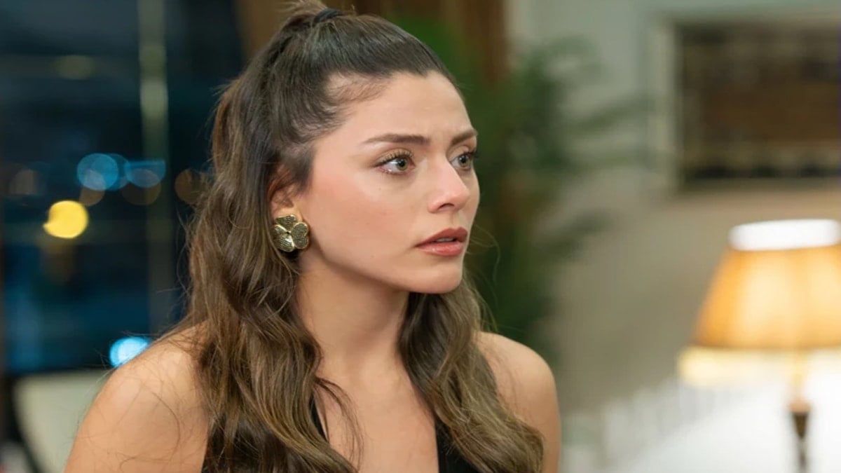 Ünlü oyuncunun lise fotoğrafı ortaya çıktı: Yıllar içindeki değişimi gündem oldu