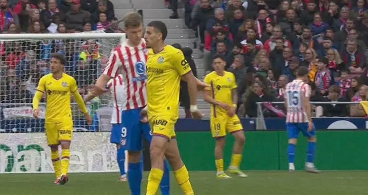 Süper Lig'in eski gol kralı neye uğradığını şaşırdı! Cinsel organına 'sportmenlik dışı' müdahale