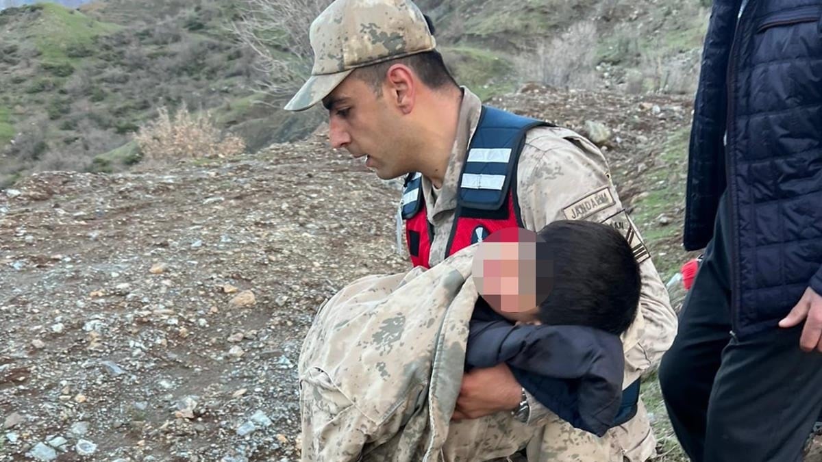 Oyun oynarken kaybolan 3 yaşındaki Emir bulundu