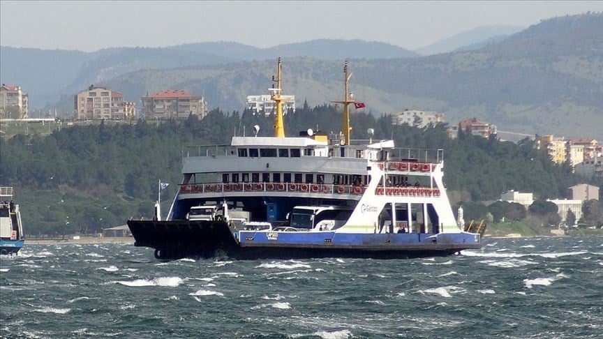 Marmara'da fırtına: Feribot seferleri iptal edildi