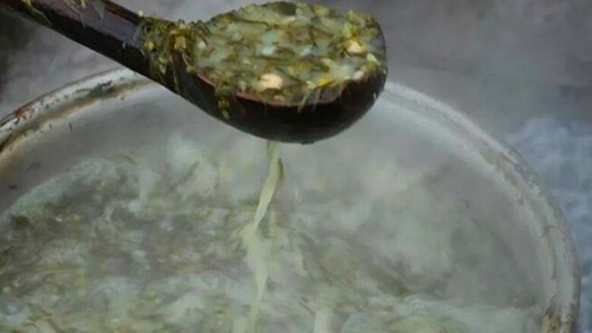 4 saat kaynatmadan kaşığı vurmayın: .Anında hastanelik ediyor 