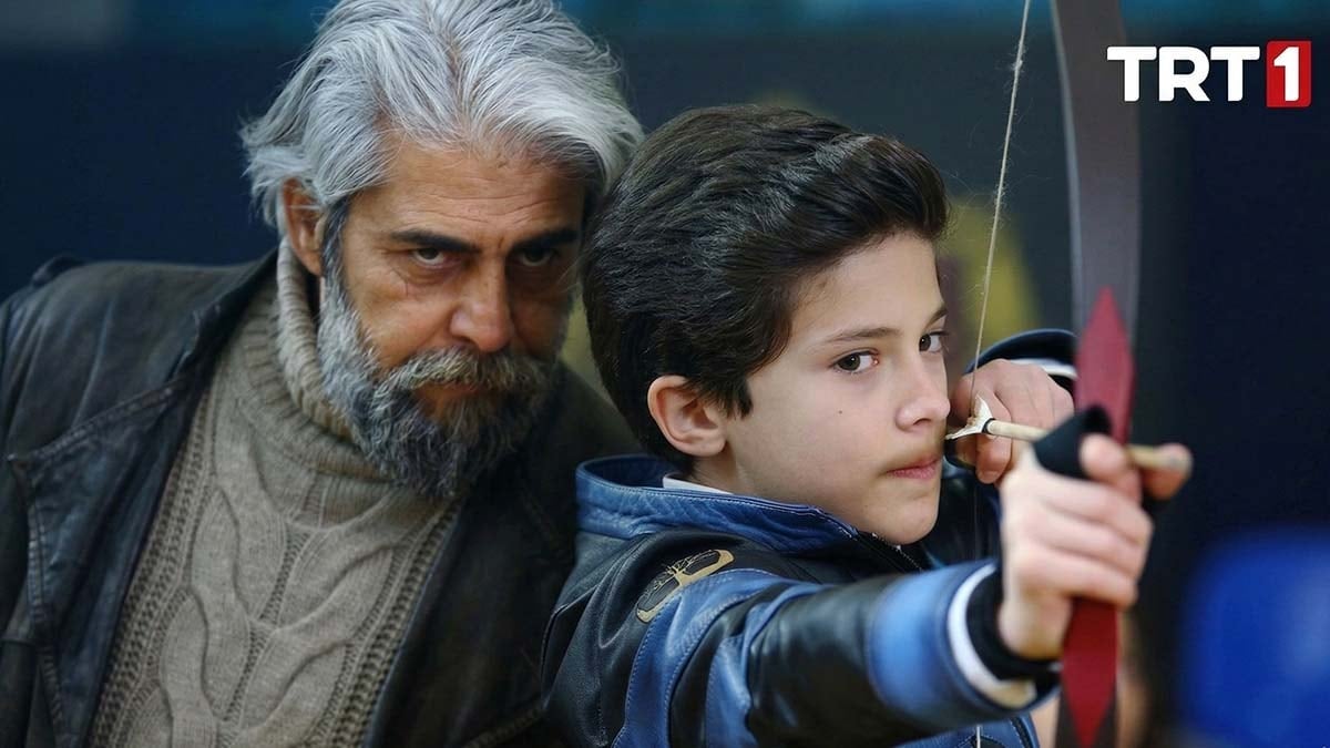 TRT dizisinde kullanılan dekoru 'tarihi eser' diye müzeye götürmüşler