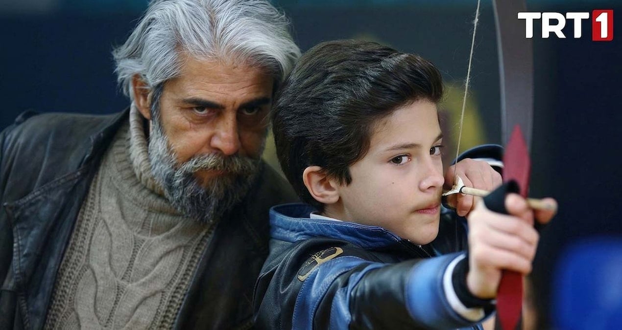 TRT dizisinde kullanılan dekoru 'tarihi eser' diye müzeye götürmüşler