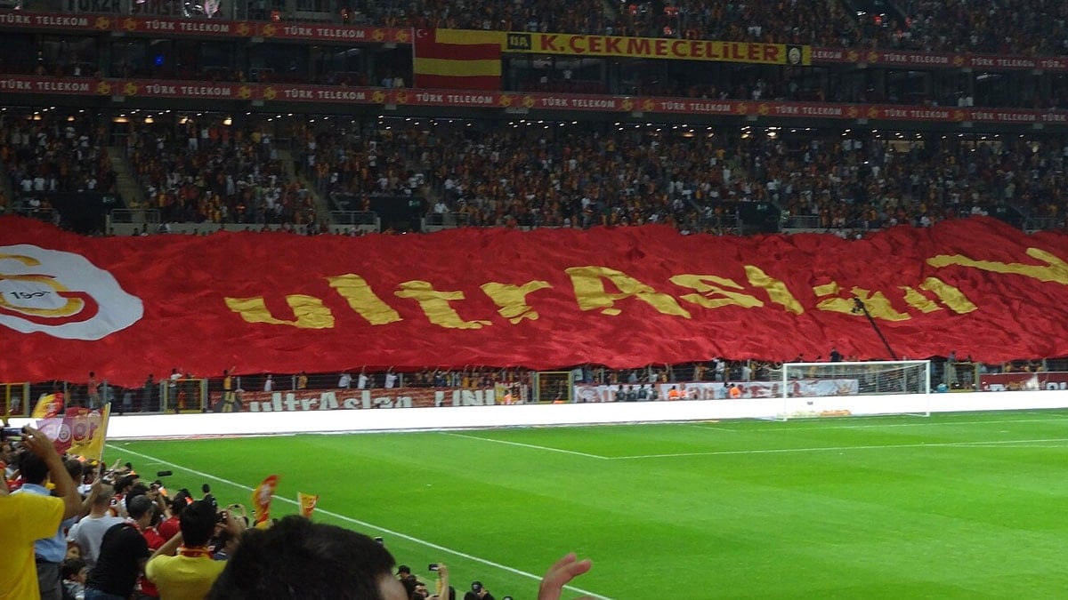 ultrAslan'dan ezeli rekabette tarihi çağrı