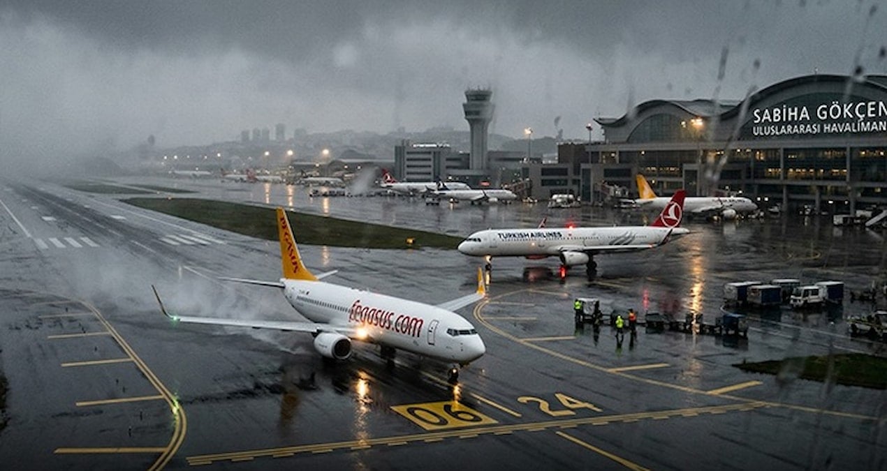 İstanbul'da yağış nedeniyle olağanüstü saatler: 42 uçak inemedi!