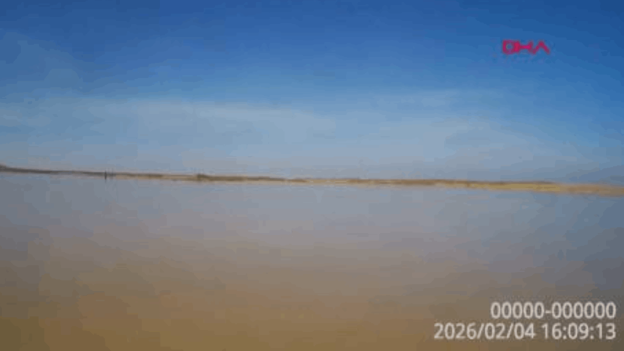 Kaçak avcılar doğa koruma ekiplerine ateş açtı, o anlar dron kamerasında