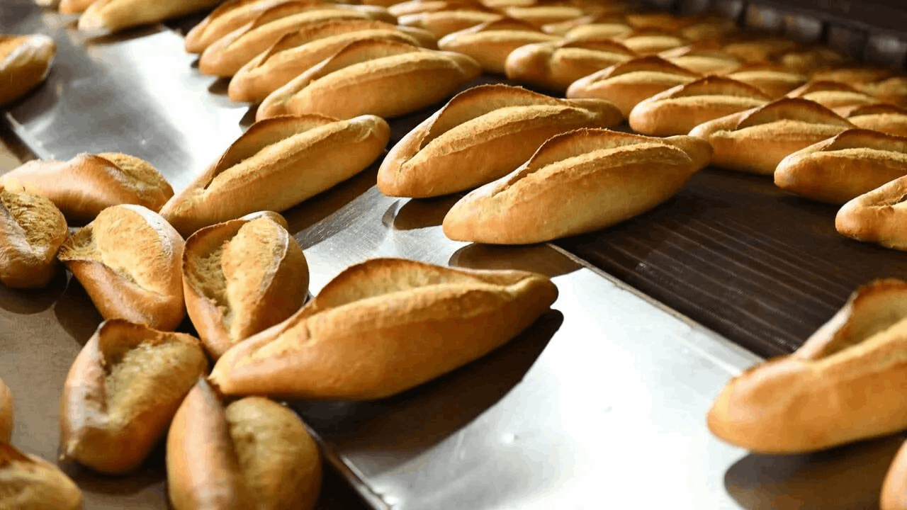 İzmir'de ekmek fiyatına zam!