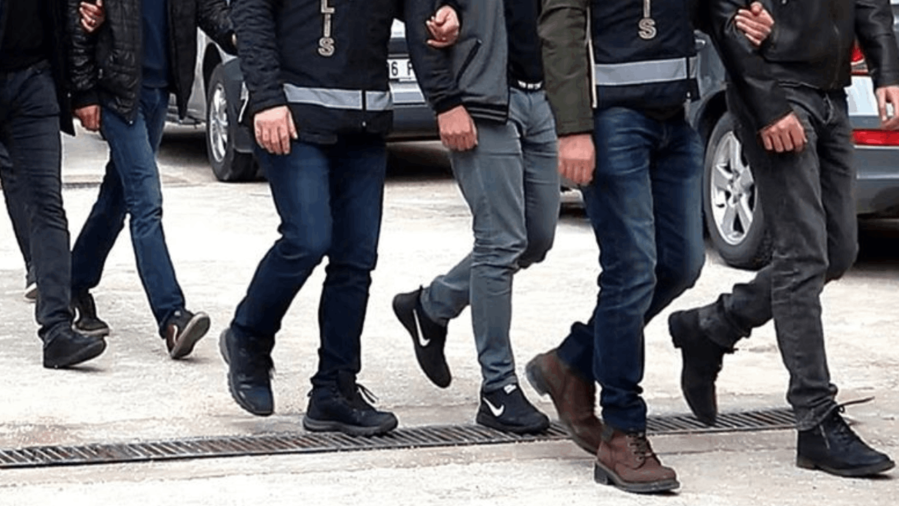 Bursa'da uyuşturucu operasyonunda 4 zanlı yakalandı