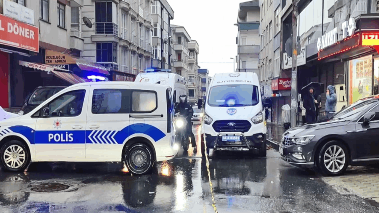 Esenyurt'ta yol verme cinayeti: Trafik tartışmasında silahlar konuştu!