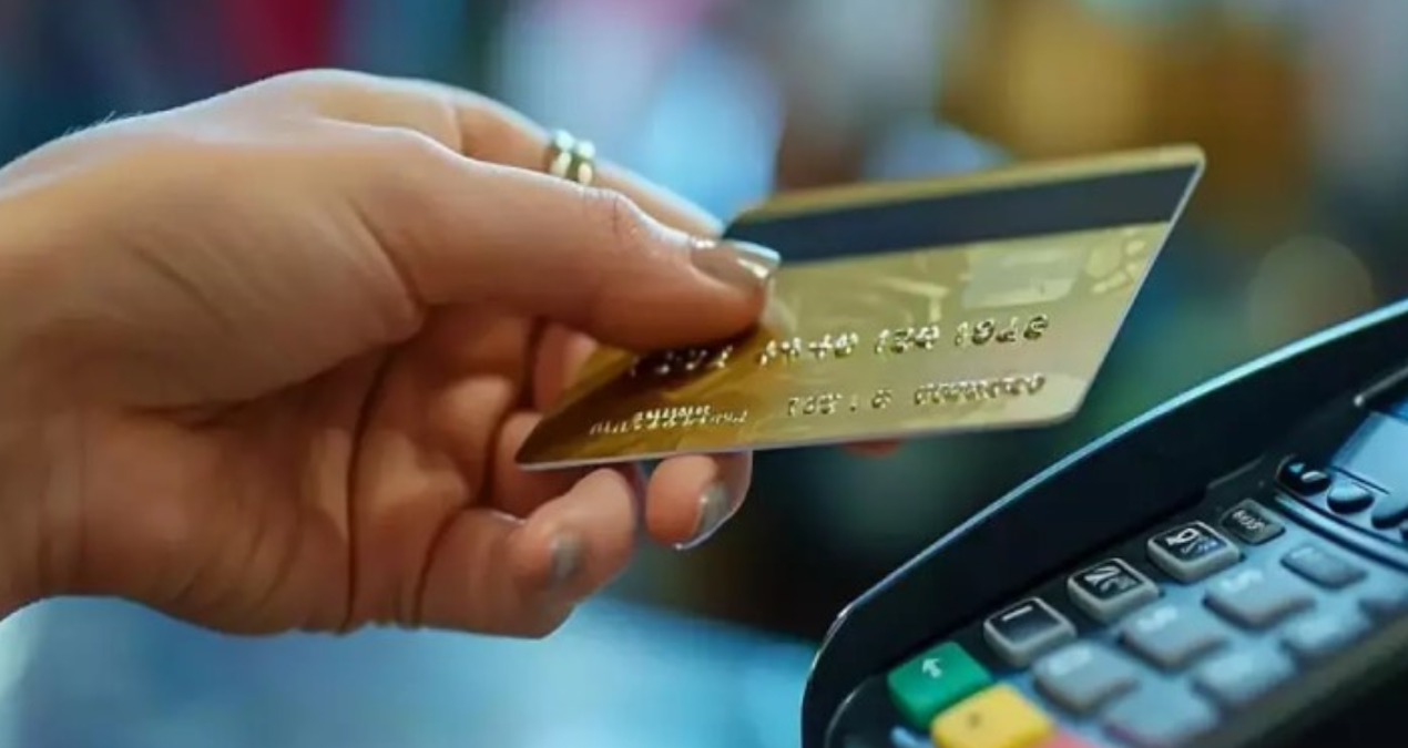 Karttan harcamayana ceza: Ek vergi uygulanacak