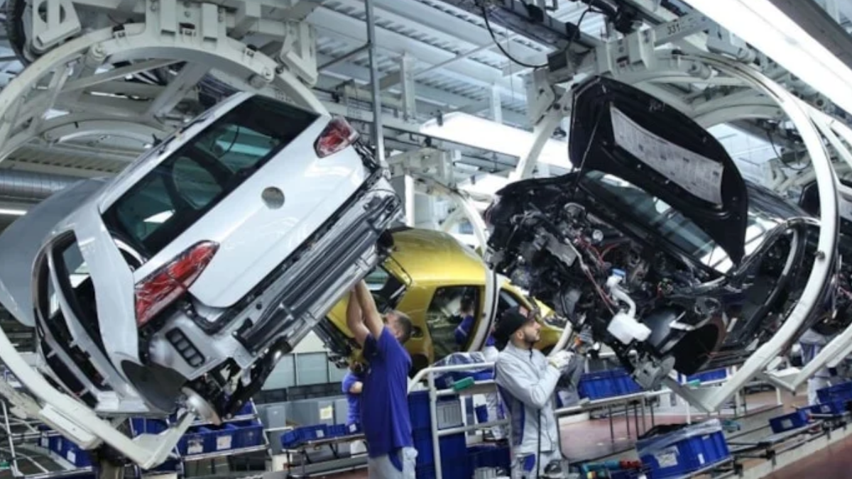 Otomotiv devi on binlerce çalışanını işten çıkaracak