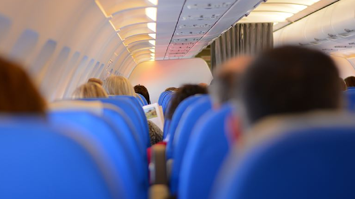 Uçaklarda ekonomi sınıfı koltuklara elveda: Havayolu devlerinden radikal karar