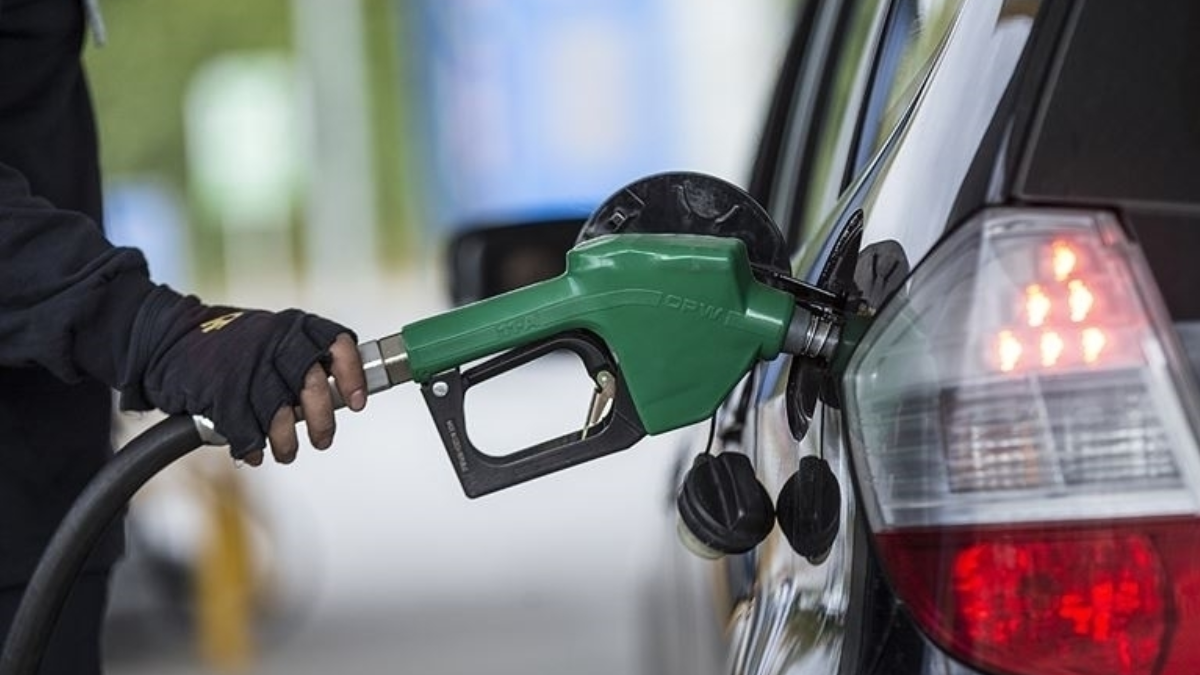 Akaryakıt zammına 'vergi' ayarı