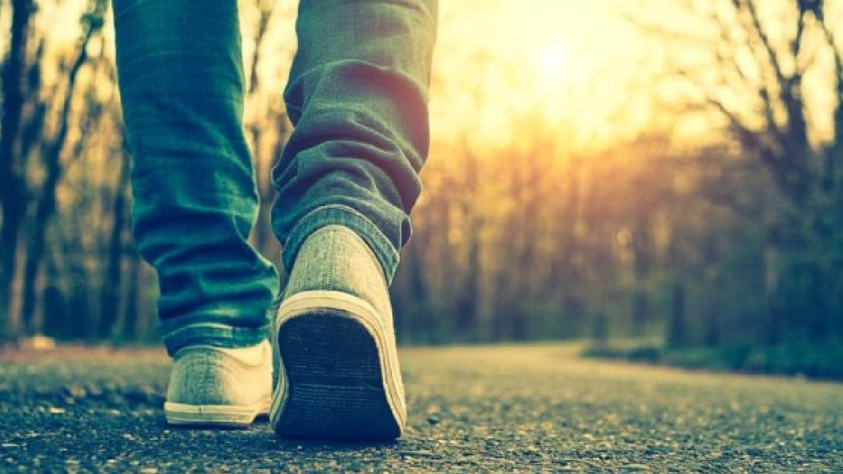 Ülkeye giden turist apar topar gözaltına alındı: Tek suçu yürümek