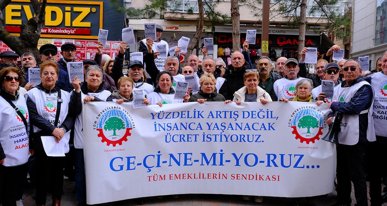 Emekliler 20 bin lira seyyanen zam istedi