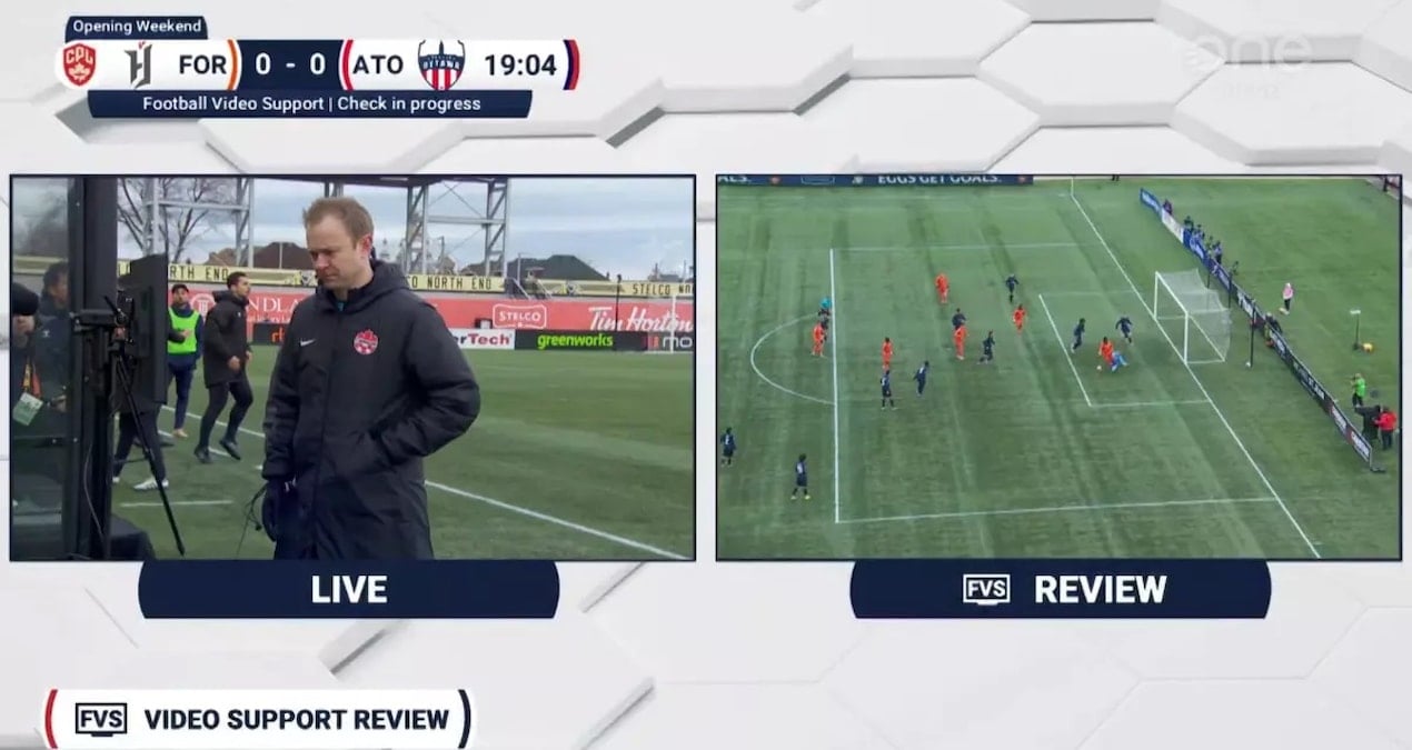 Futbol kurallarında tarihi değişiklik! İlk kez denendi