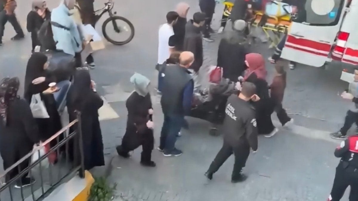 Rezidans otoparkında korkunç olay: Başına kepenk düşen işçi yaşam mücadelesi veriyor