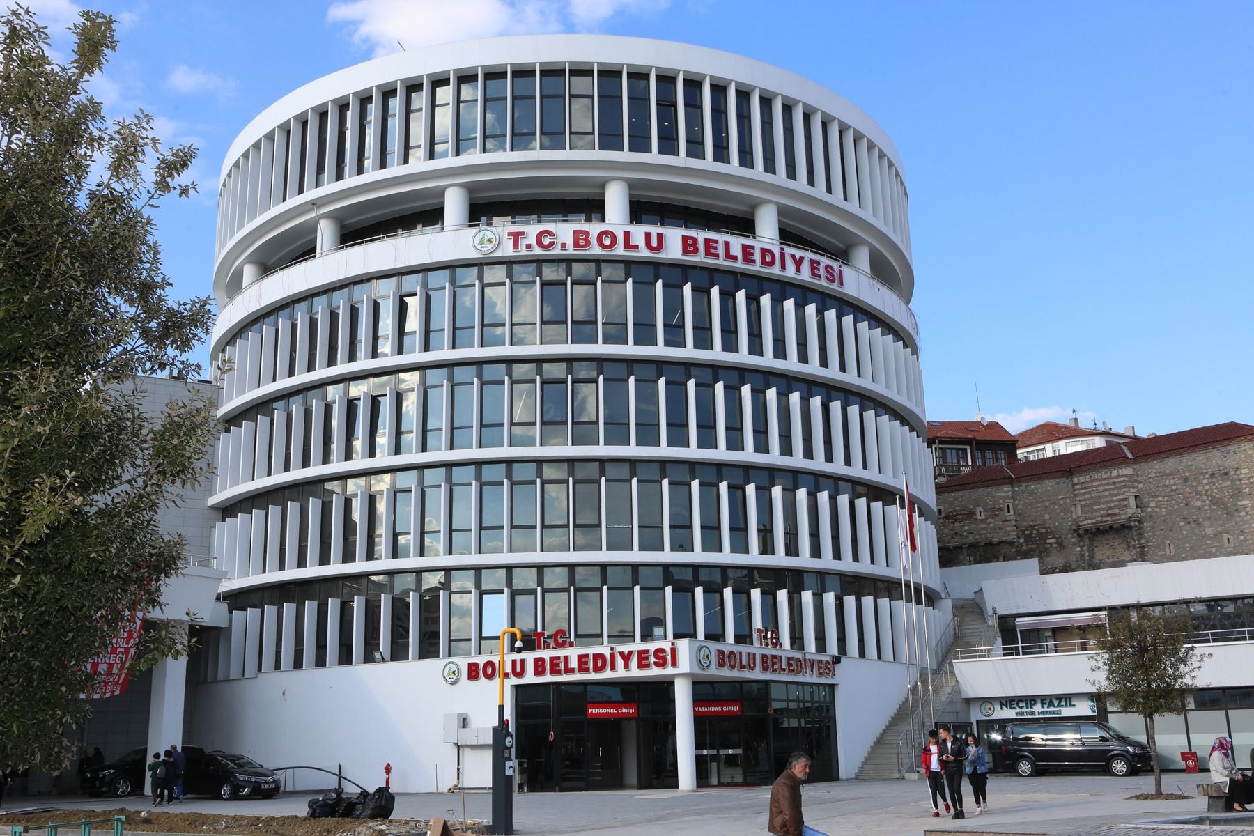 Bolu Belediyesi'ne yönelik soruşturmada 3 kişi serbest bırakıldı