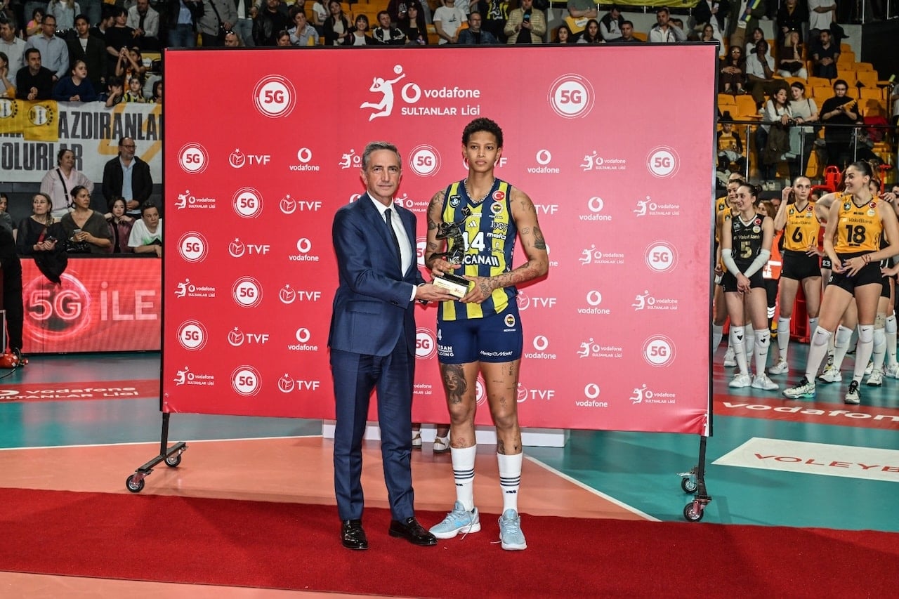 Vargas ve Markova final serisine damga vurdu