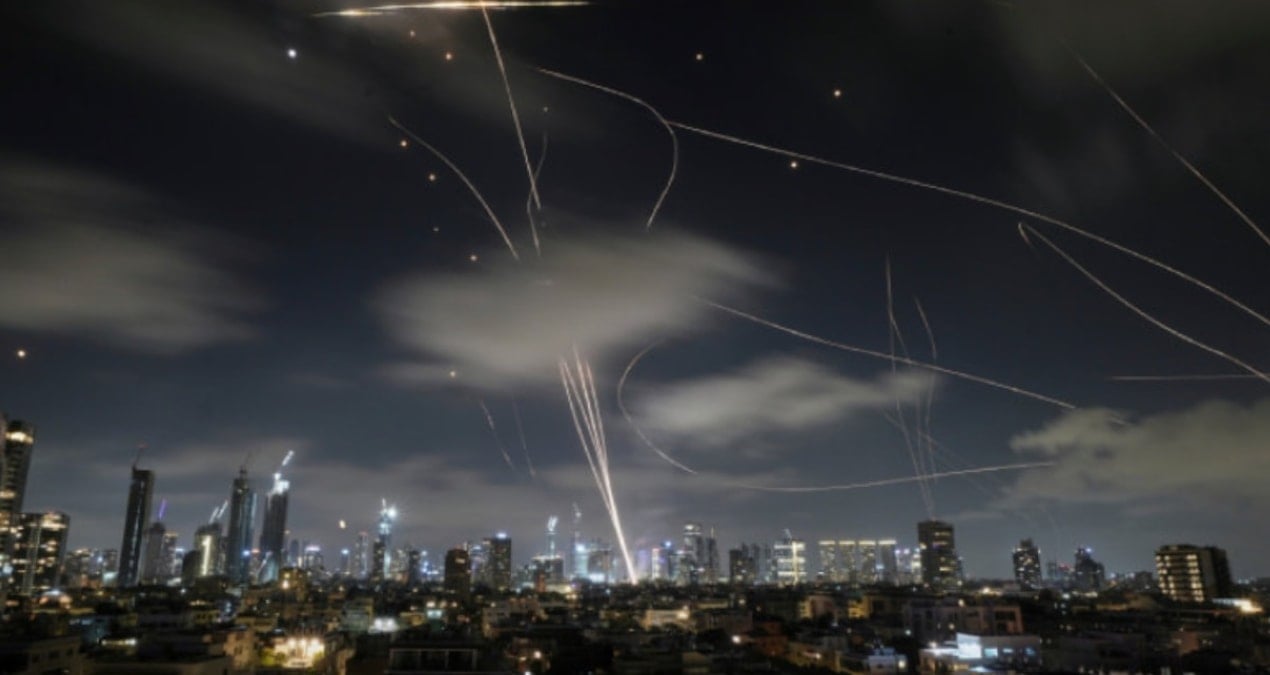 İran'ın misket silahı İsrail'in elini kolunu bağladı! Hava savunmaları delik deşik oldu