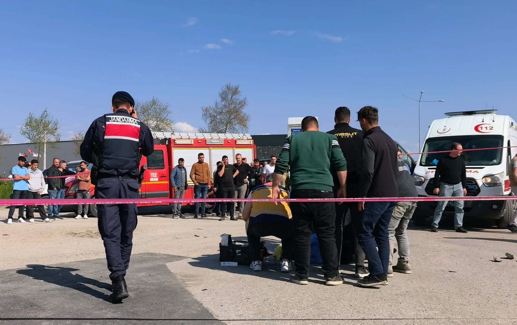 Kontrolden çıkan aracından atlarken hayatını kaybetti