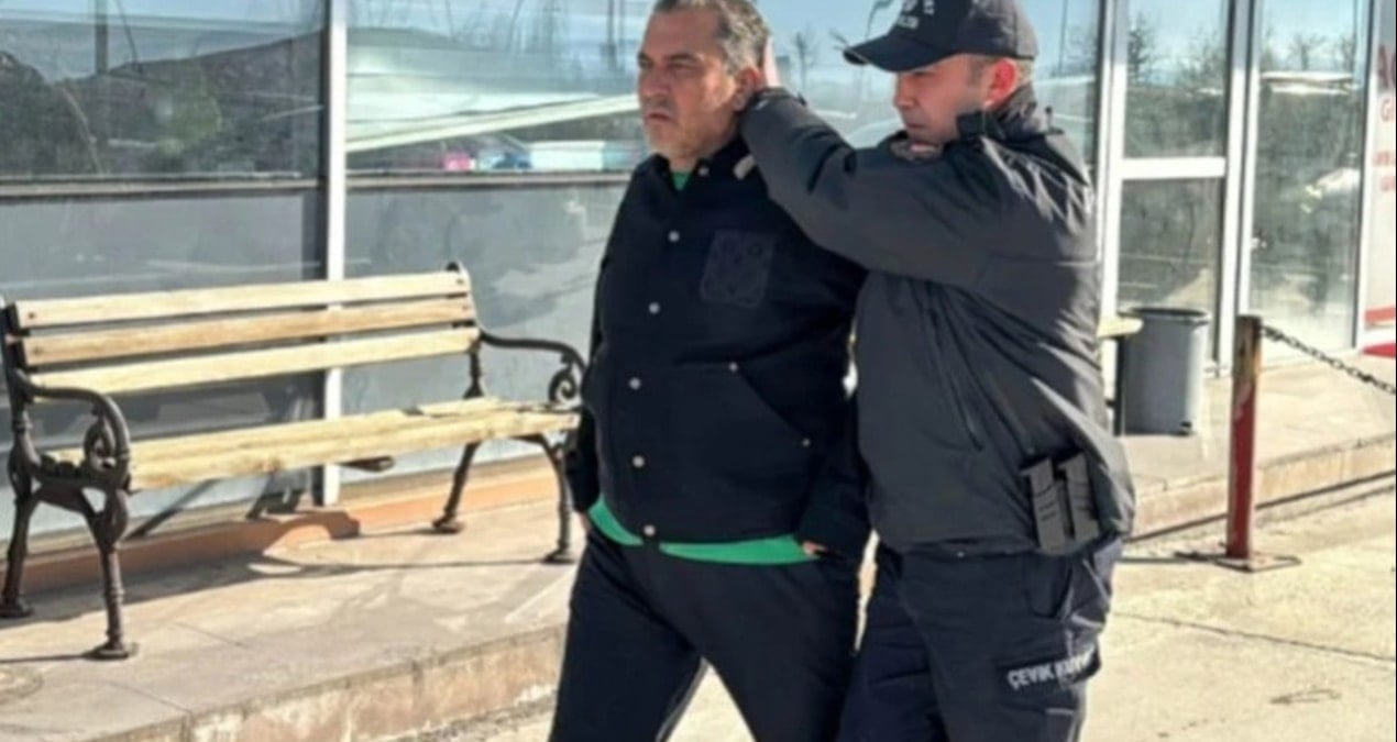 Son Dakika... Eşme Belediye Başkanı Tozan ve 2 belediye çalışanı "irtikap" soruşturmasında tutuklandı