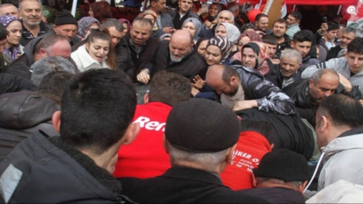 Fenalaşanlar, bayılanlar bile var! 6 bin liralık televizyon 1750 liraya düşünce arbede çıktı