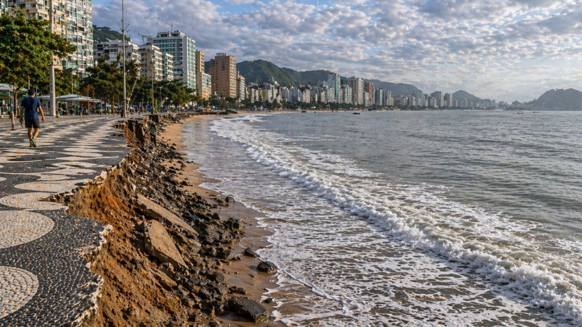Deniz bu şehri yutmaya başladı: Kıyıdaki şehir yok olma riskiyle karşı karşıya
