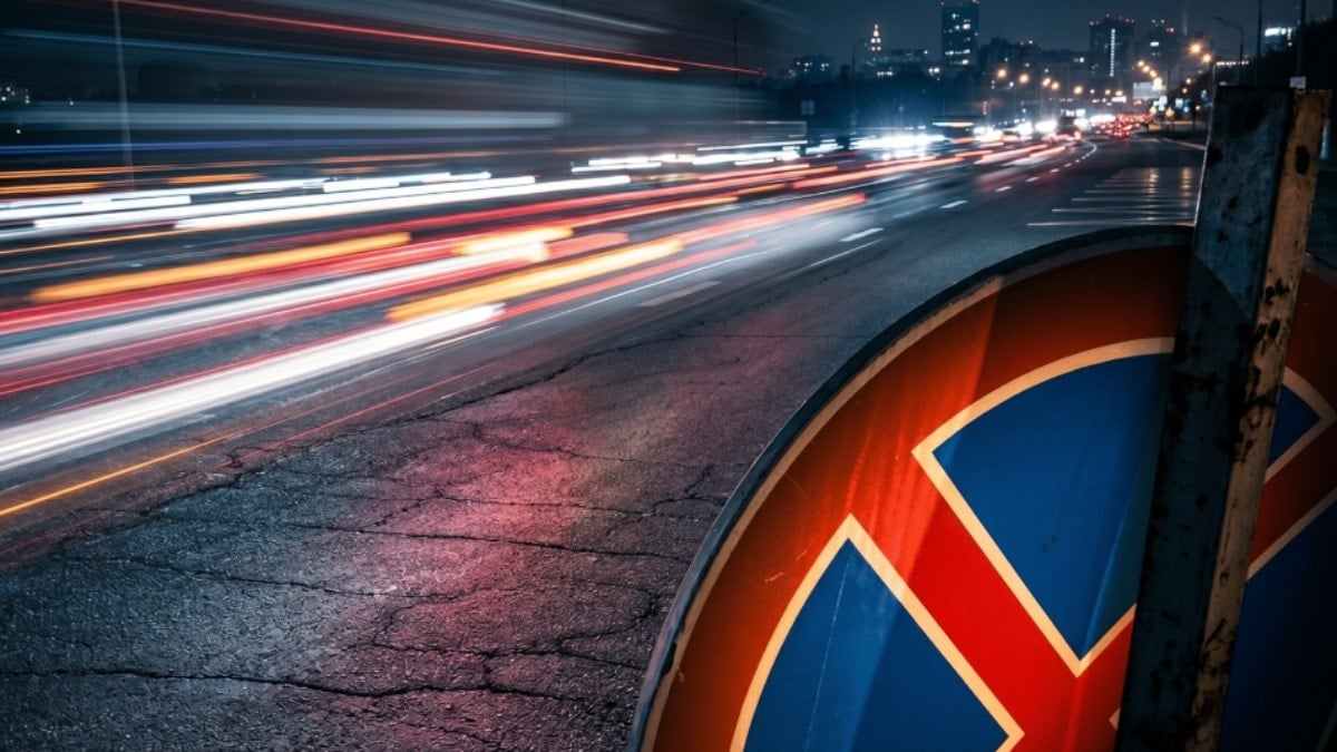 Milyonlarca sürücü bu trafik levhasını yanlış yorumluyor: Anlamını bilmemek trafikte "Başarısızlık" sayılıyor