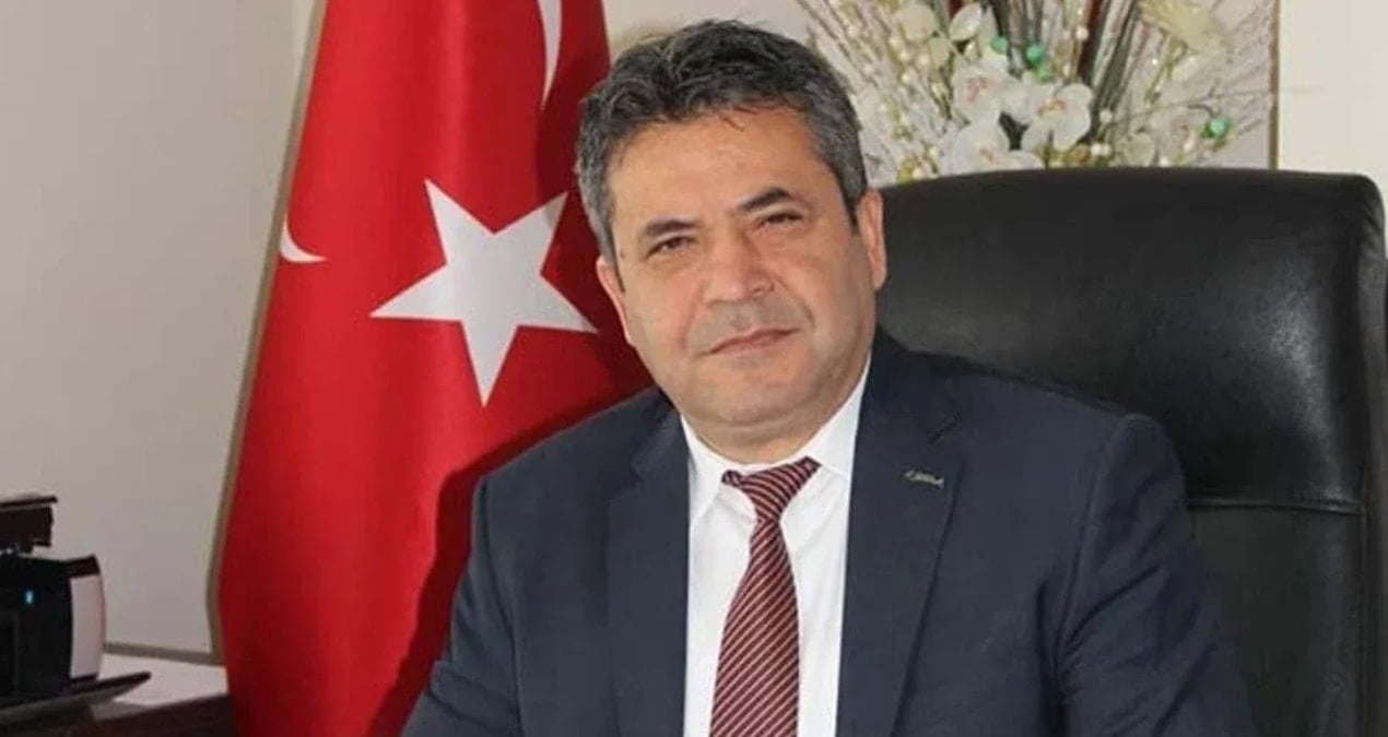 Başkan CHP'den istifa etmişti... Yardımcısından şoke eden hamle