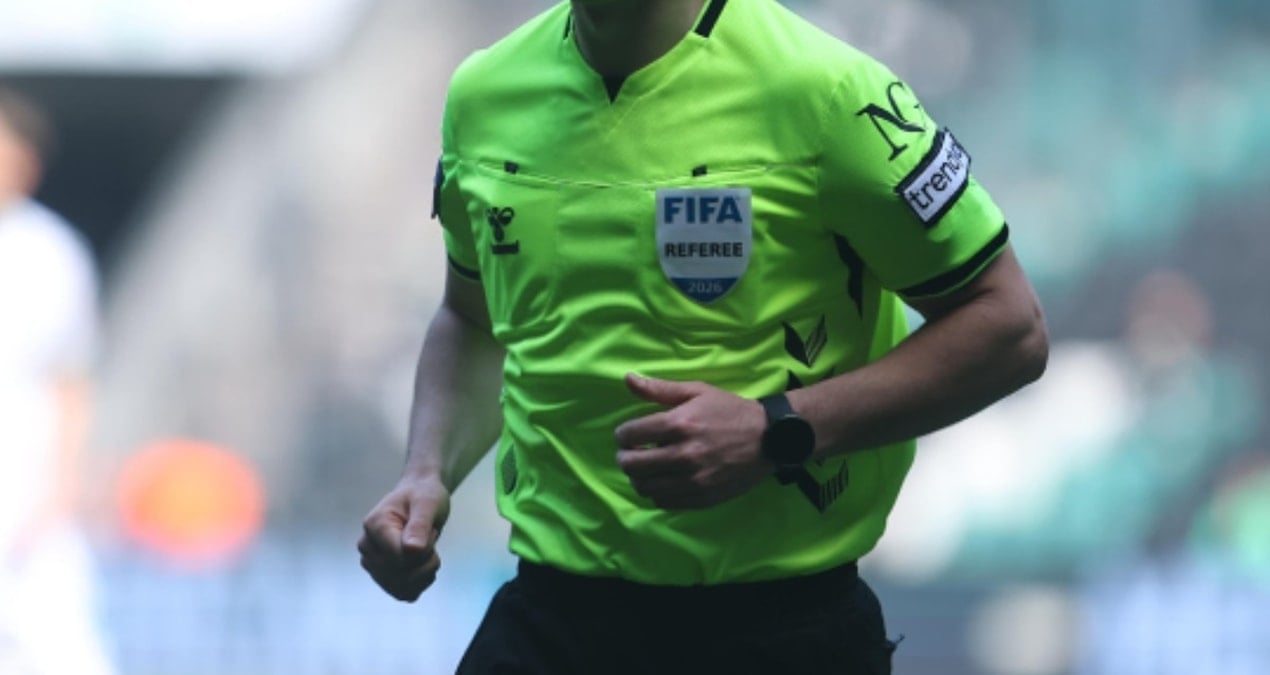 FIFA, Dünya Kupası'nda Türk hakemlerini liste dışı bıraktı!