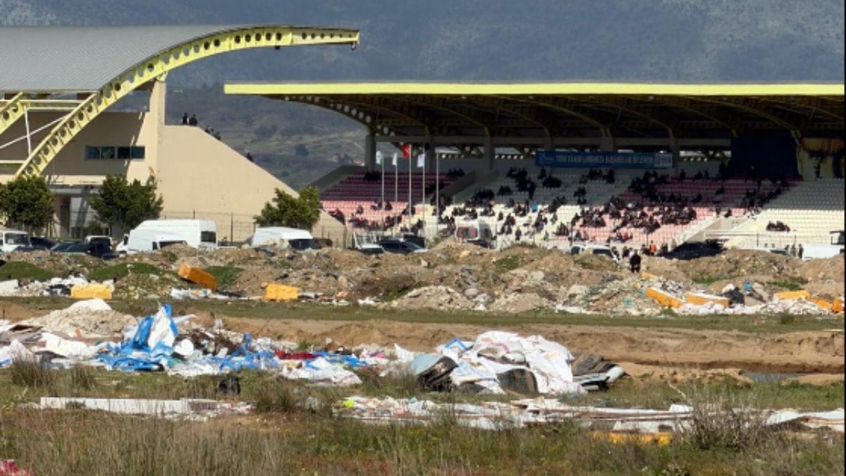 Kuş Cenneti'nde utandıran manzara