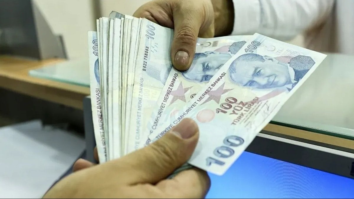 SGK düğmeye bastı: Yüz binlerce kişinin emekliliği iptal edildi