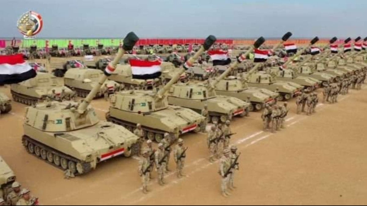 Bu tatbikat Orta Doğu'yu gerdi: İsrail'in 100 metre yakınına bomba yağdıracaklar