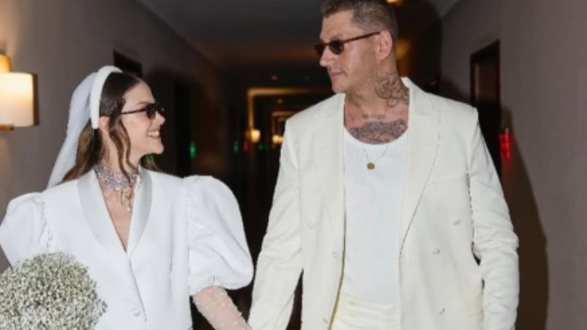 1,5 yıllık evlilik sona erdi: Boşanma sonrası türbe ziyareti