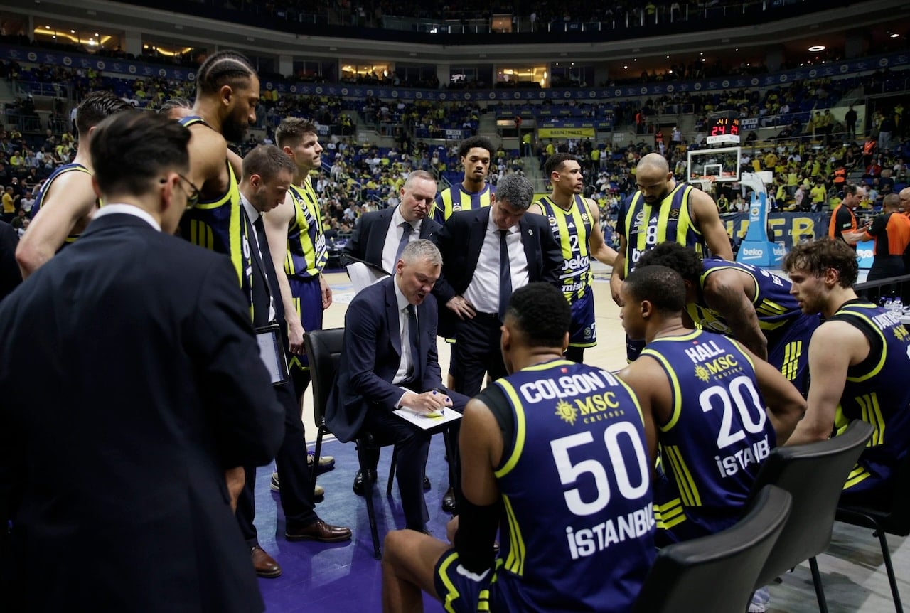 Fenerbahçe'de hedef ilk 4