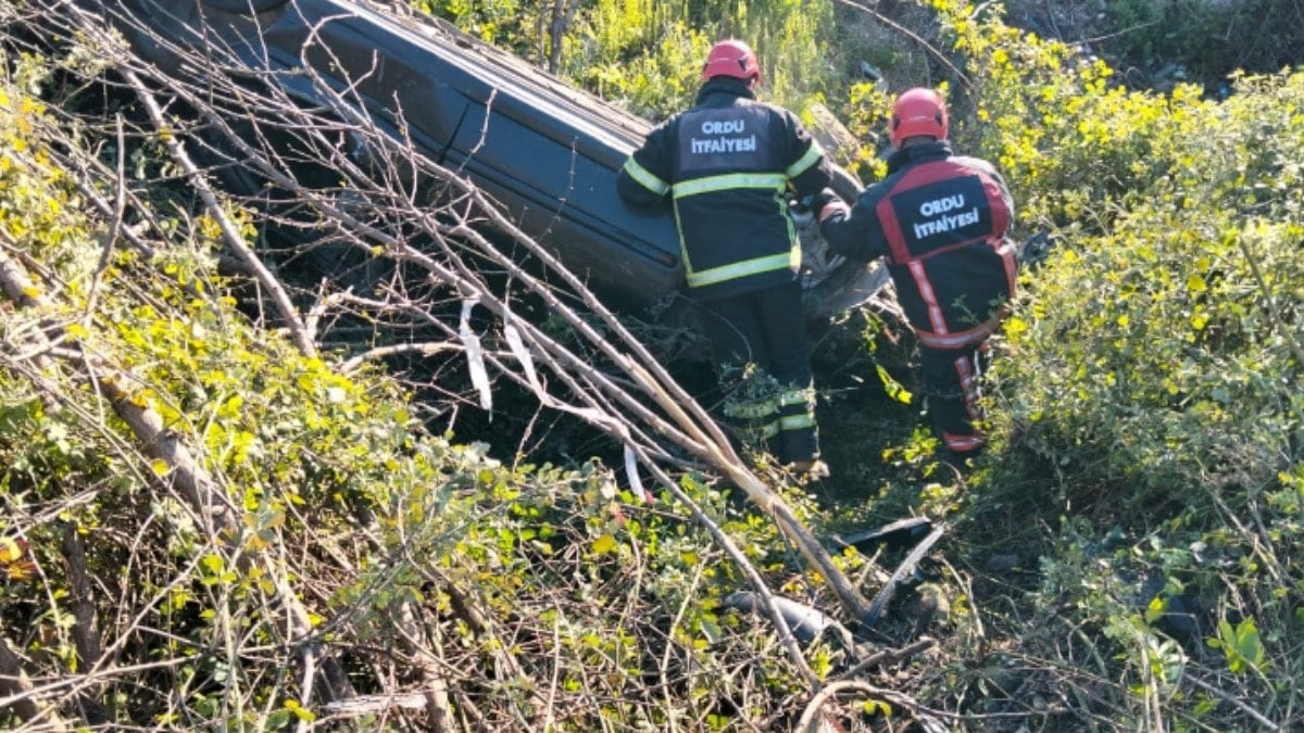 Fatsa'da trafik kazası: Şarampole devrilen otomobilin sürücüsü yaralandı