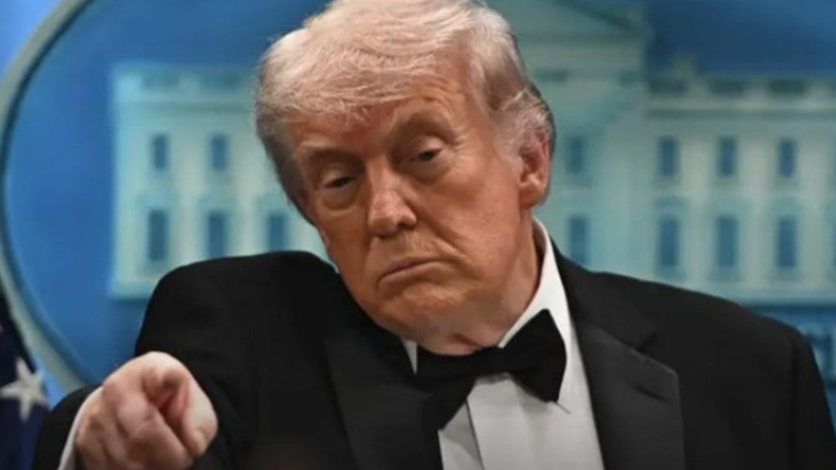 Son dakika... Trump, Hürmüz'deki ablukayı ne zaman kaldıracağını açıkladı