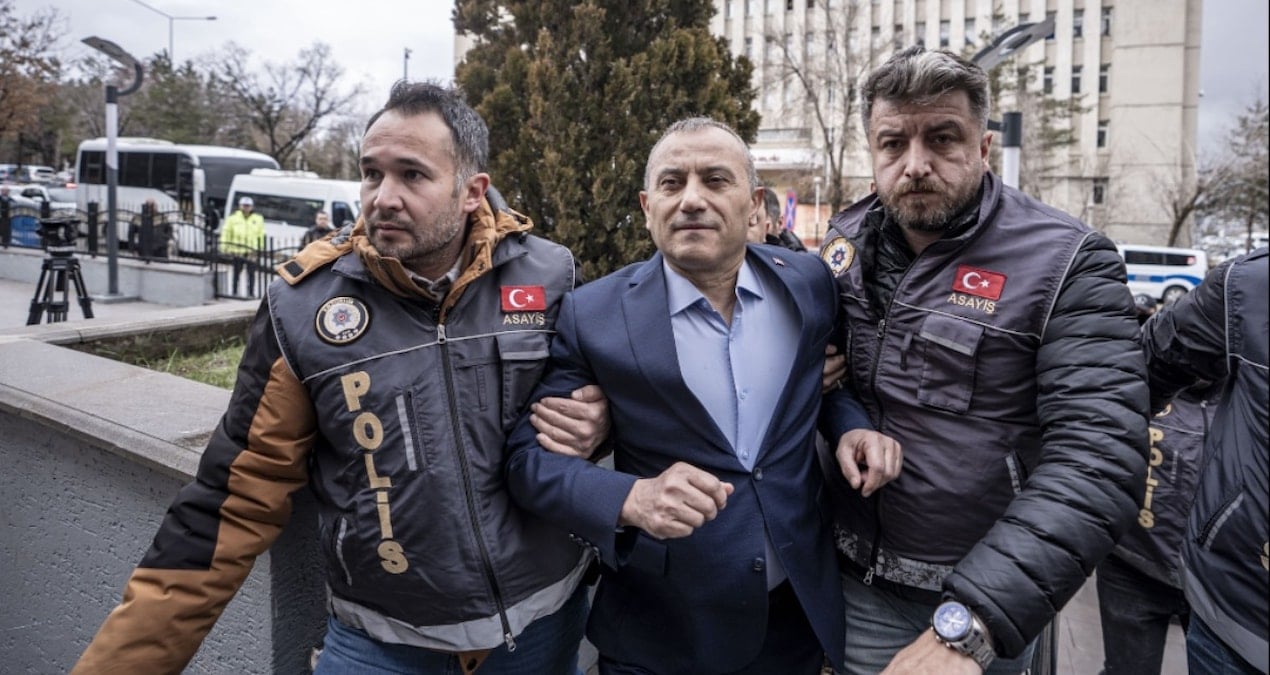 Madalyonun öteki yüzü: Ödül çok, insanlık yok!