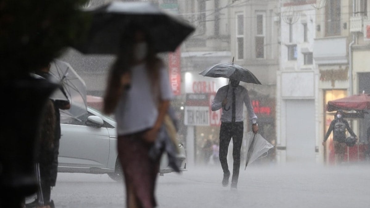 Açıklamalar art arda geliyor... 16 il için 'sarı' kodlu uyarı: İşte yağış beklenen iller