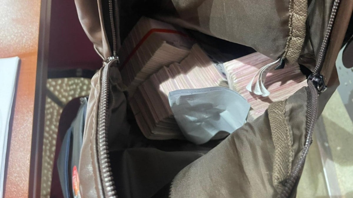 Avukat rüşvet savunmasını 4 balya parayla yaptı