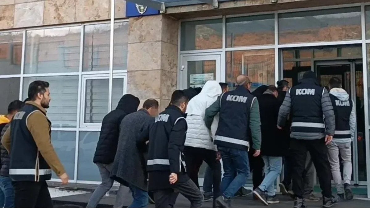 İstanbul merkezli 3 ilde yasadışı bahis operasyonu: 11 şüpheli yakalandı