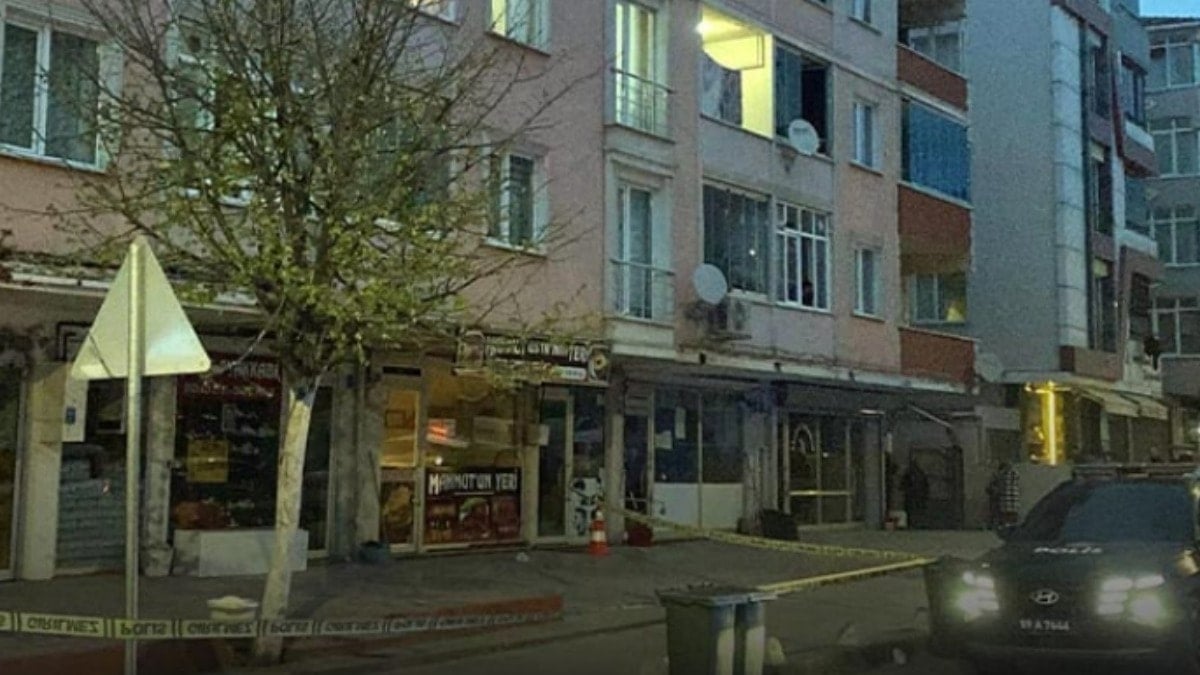 ‘Kokoreç kalmadı’ tartışması kanlı bitti! İşletmeciyi başından vurdu