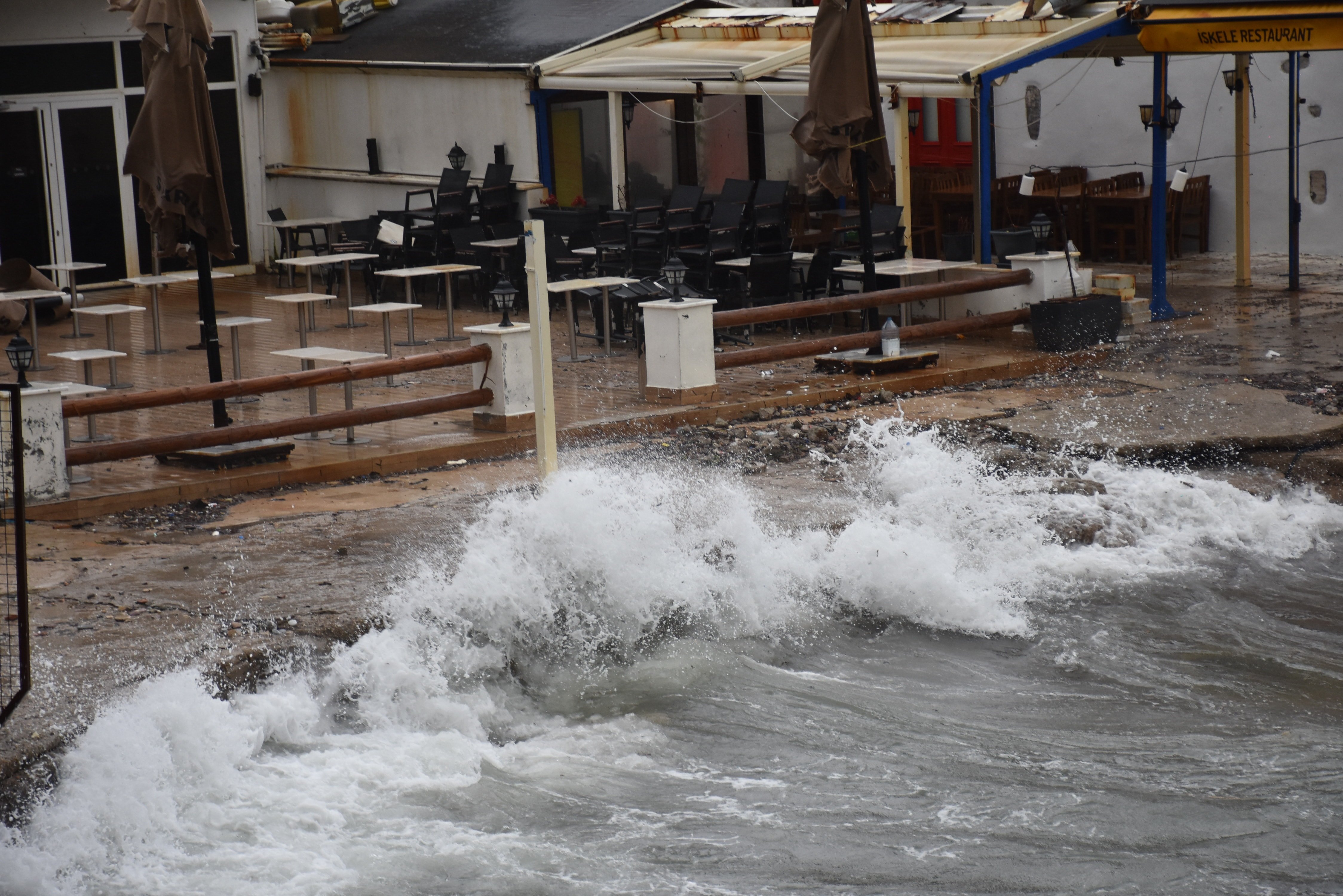 Muğla'da şiddetli fırtına alarmı