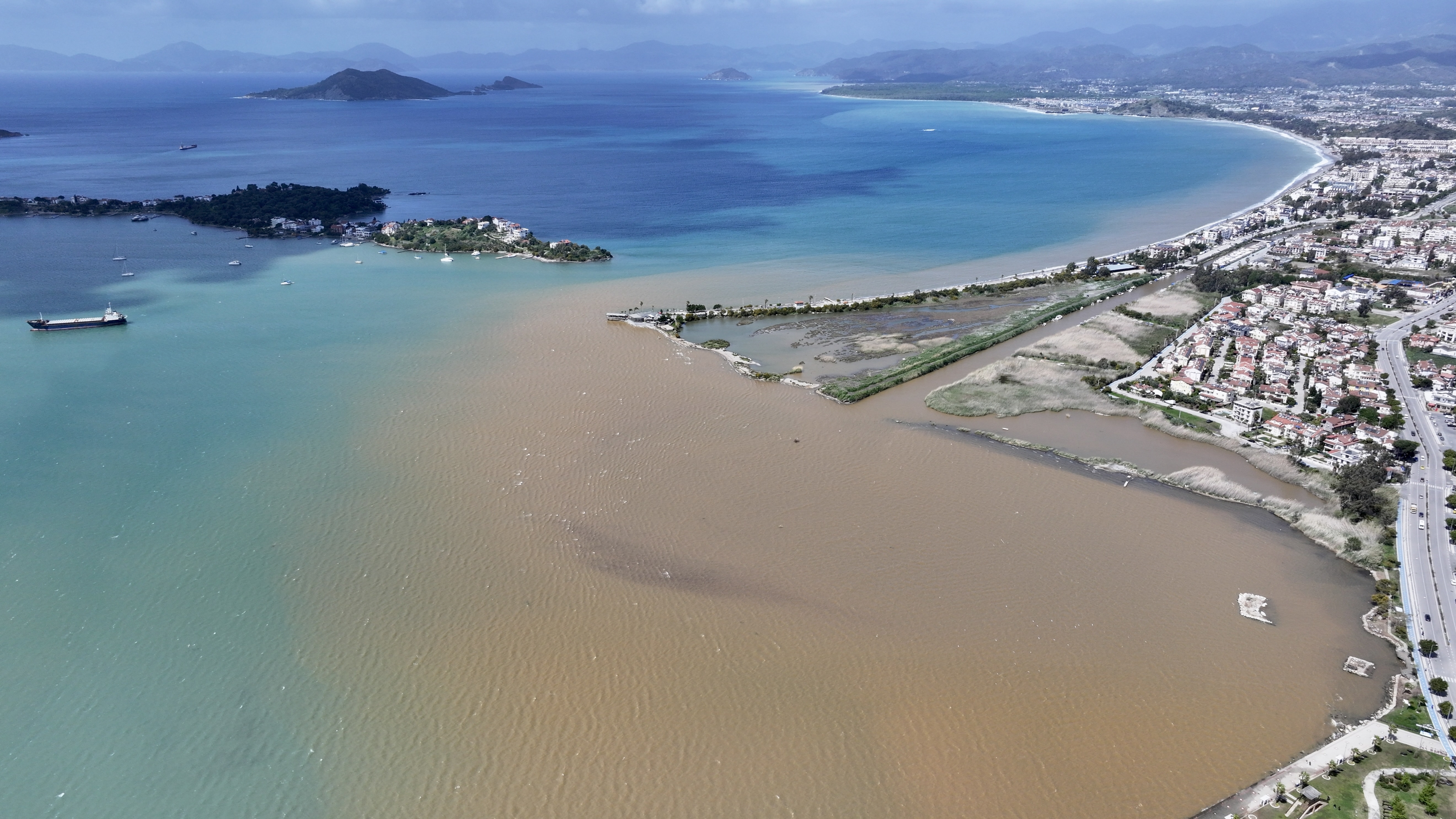 Mavisiyle büyüleyen Fethiye'de son durum içler acısı...