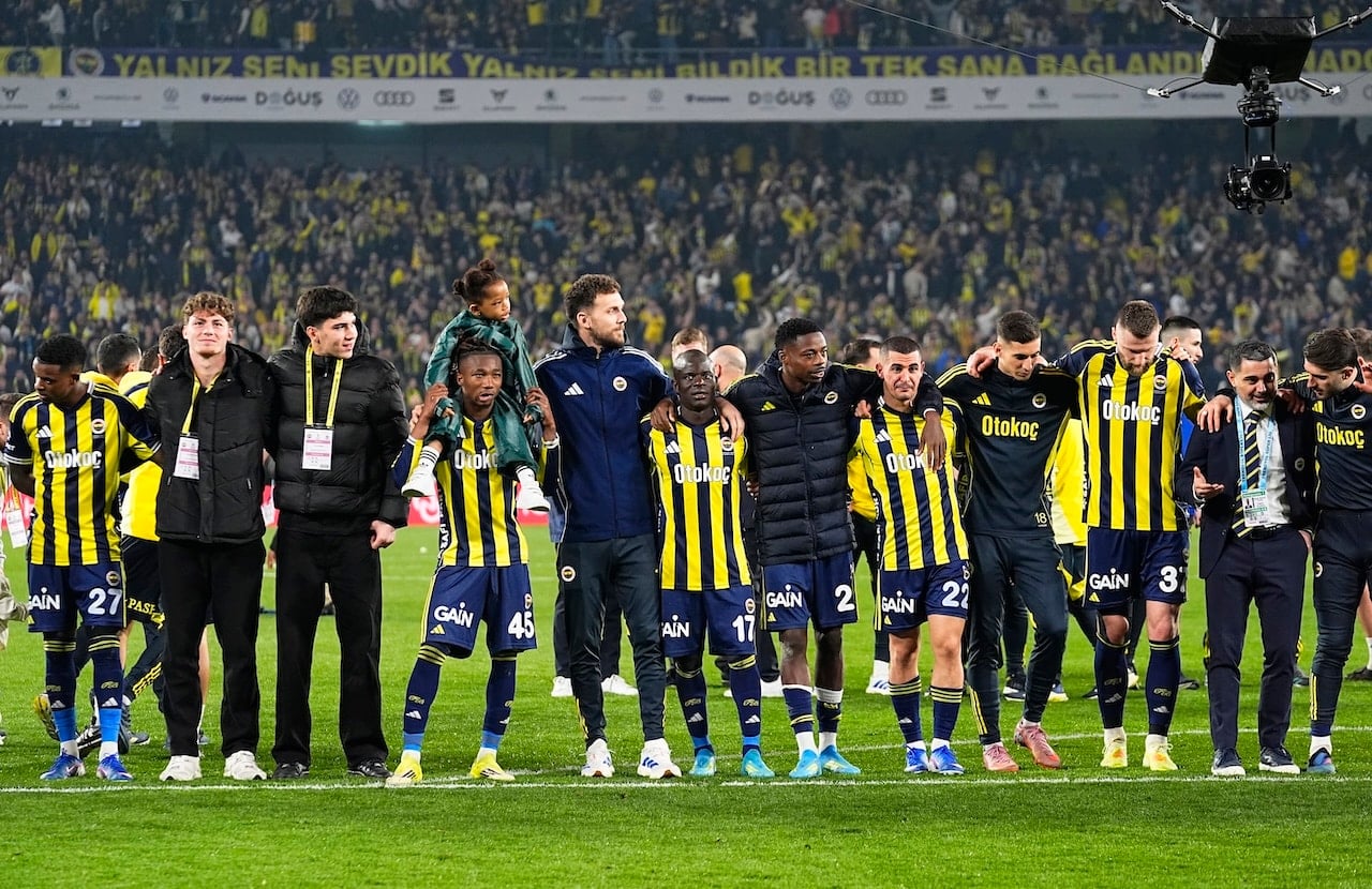 Fenerbahçe hayata döndü