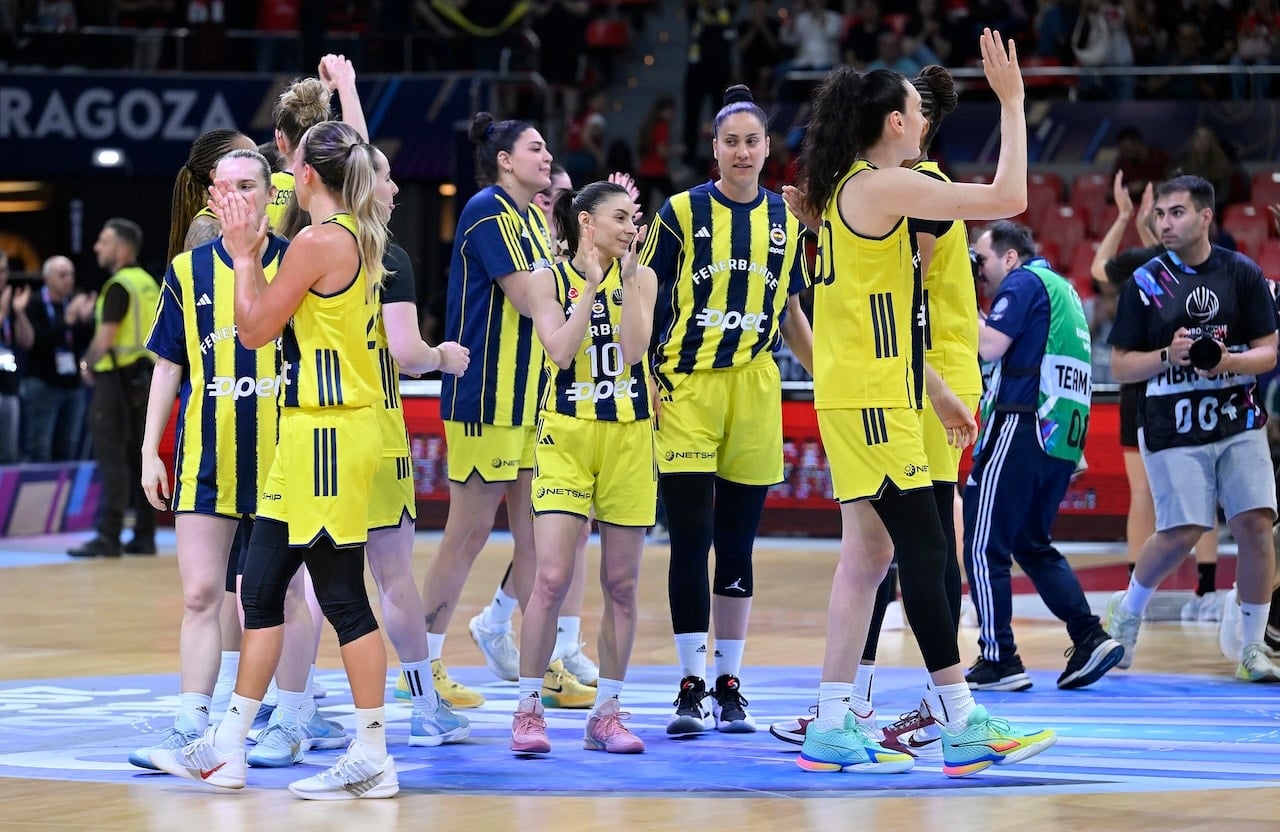 Fenerbahçe Opet finalde